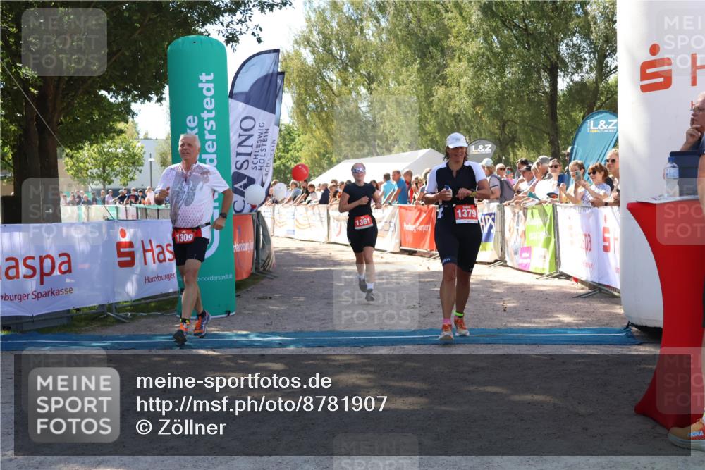 07.09.2025 - 19. Norderstedt Triathlon Zöllner http://msf.ph/oto/8781907 07.09.2025 12:57:57 Ziel 818, 1309, 1361, 1379 meine-sportfotos.de