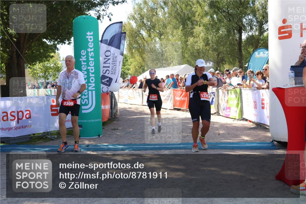 07.09.2025 - 19. Norderstedt Triathlon Zöllner http://msf.ph/oto/8781911 07.09.2025 12:57:57 Ziel 818, 1309, 1361, 1379 meine-sportfotos.de