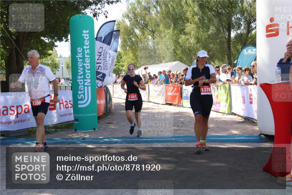 07.09.2025 - 19. Norderstedt Triathlon Zöllner http://msf.ph/oto/8781920 07.09.2025 12:57:58 Ziel 818, 1309, 1361, 1379 meine-sportfotos.de