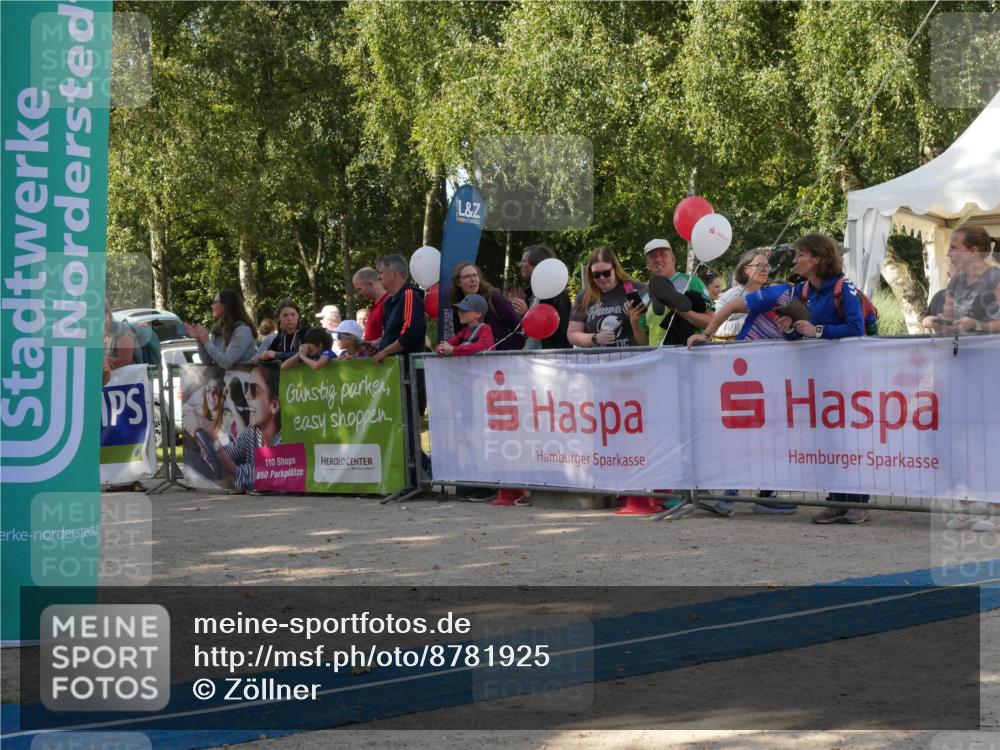 07.09.2025 - 19. Norderstedt Triathlon Zöllner http://msf.ph/oto/8781925 07.09.2025 11:00:23 Ziel 681, 683, 691 meine-sportfotos.de