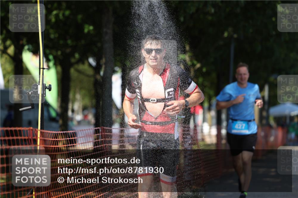 07.09.2025 - 19. Norderstedt Triathlon Michael Strokosch http://msf.ph/oto/8781930 07.09.2025 15:12:53 Laufen 427, 978, 988 meine-sportfotos.de