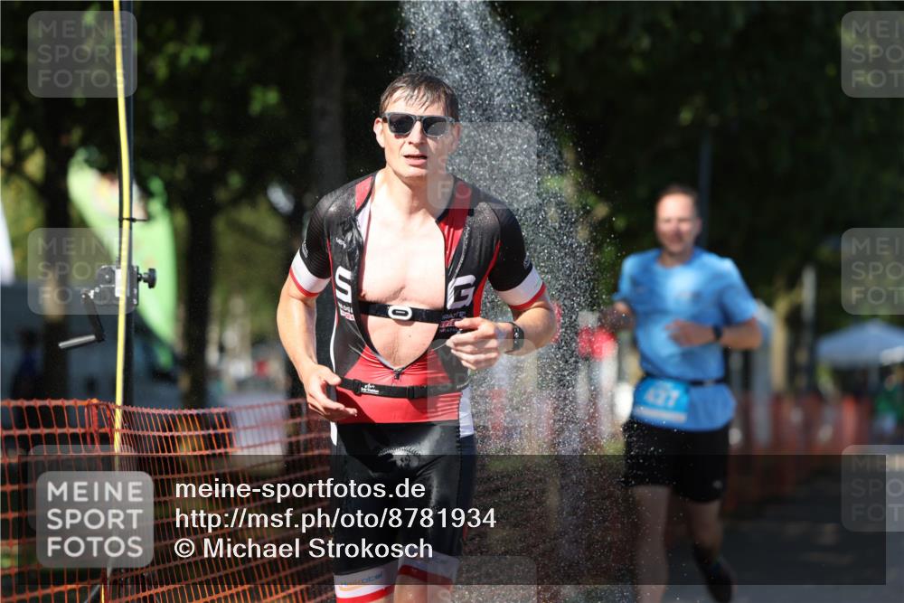 07.09.2025 - 19. Norderstedt Triathlon Michael Strokosch http://msf.ph/oto/8781934 07.09.2025 15:12:53 Laufen 427, 978, 988 meine-sportfotos.de