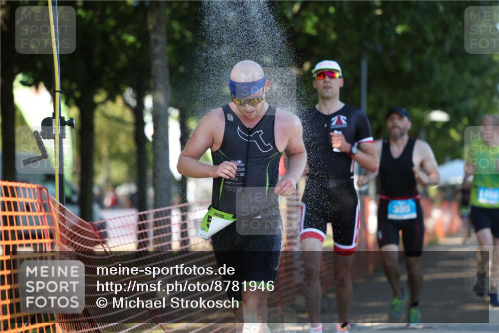 07.09.2025 - 19. Norderstedt Triathlon Michael Strokosch http://msf.ph/oto/8781946 07.09.2025 16:08:58 Laufen 534, 544 meine-sportfotos.de