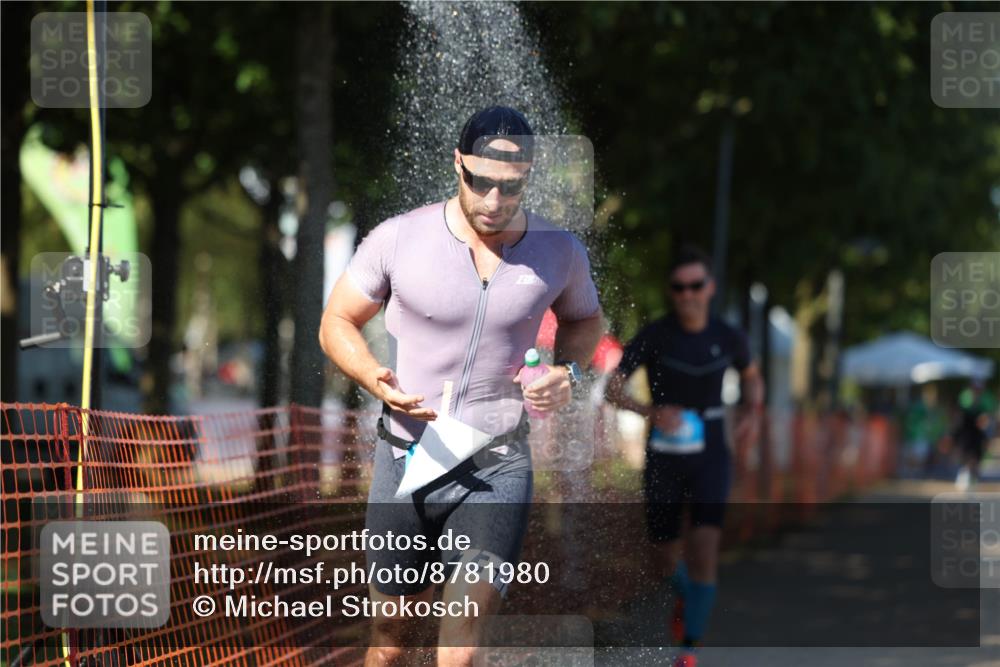 07.09.2025 - 19. Norderstedt Triathlon Michael Strokosch http://msf.ph/oto/8781980 07.09.2025 15:13:04 Laufen 369, 872 meine-sportfotos.de