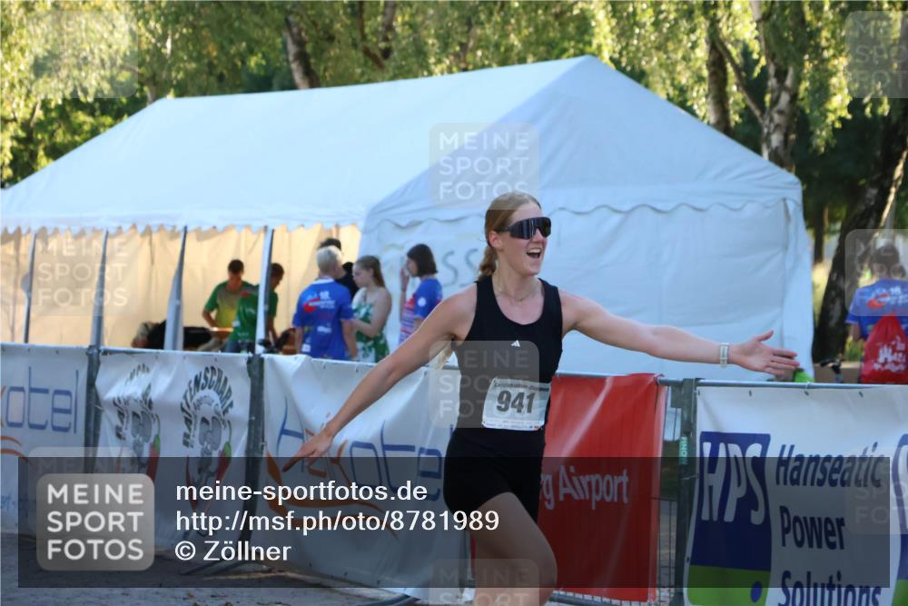 07.09.2025 - 19. Norderstedt Triathlon Zöllner http://msf.ph/oto/8781989 07.09.2025 17:47:38 Ziel 941 meine-sportfotos.de