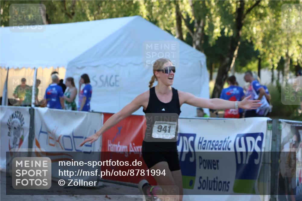 07.09.2025 - 19. Norderstedt Triathlon Zöllner http://msf.ph/oto/8781994 07.09.2025 17:47:38 Ziel 941 meine-sportfotos.de