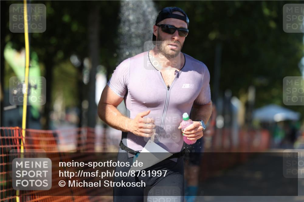 07.09.2025 - 19. Norderstedt Triathlon Michael Strokosch http://msf.ph/oto/8781997 07.09.2025 15:13:05 Laufen 369, 872 meine-sportfotos.de