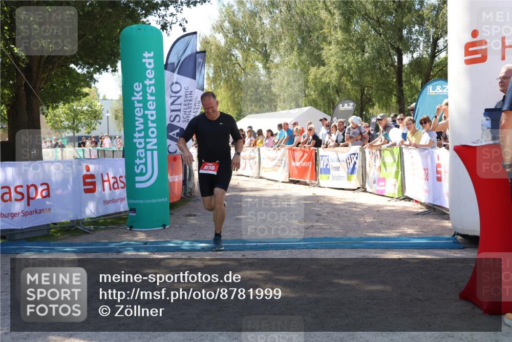 07.09.2025 - 19. Norderstedt Triathlon Zöllner http://msf.ph/oto/8781999 07.09.2025 12:58:31 Ziel 835 meine-sportfotos.de