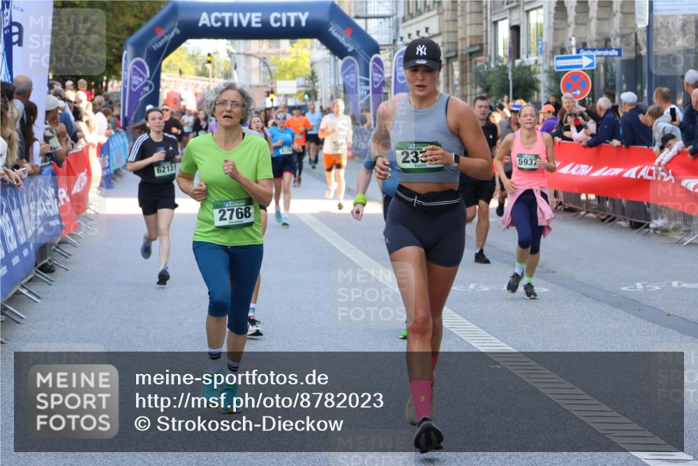 07.09.2025 - BARMER Alsterlauf Strokosch-Dieckow http://msf.ph/oto/8782023 07.09.2025 10:05:28 Ziel 2064, 2102, 2399, 2435, 2773, 3015, 3019, 3256, 3279, 3573, 3574, 3645, 3839, 3991, 4028, 4092, 4310, 4371, 4465, 4729, 4777, 4806, 5061, 5229, 5424, 5616, 5752, 5787, 5788, 5811, 6148, 6245, 6327, 8045, 8184, 8185, 8190, 8259, 8327, 8445, 8446, 8484, 8485 meine-sportfotos.de