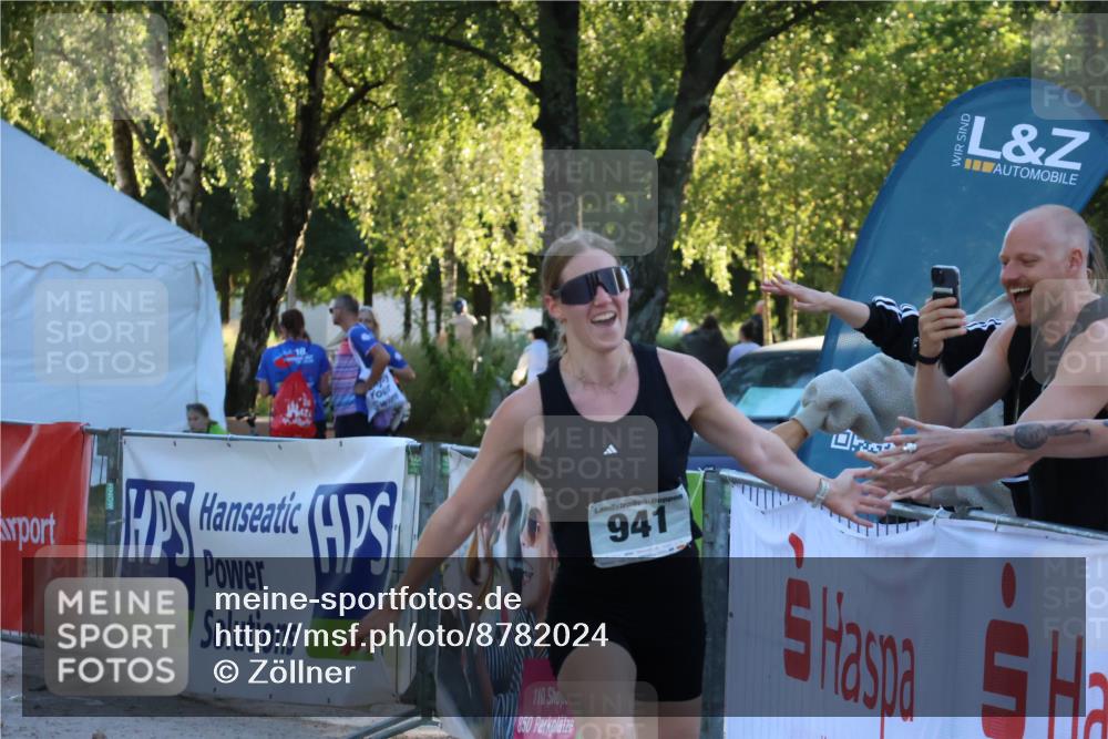 07.09.2025 - 19. Norderstedt Triathlon Zöllner http://msf.ph/oto/8782024 07.09.2025 17:47:39 Ziel 941 meine-sportfotos.de