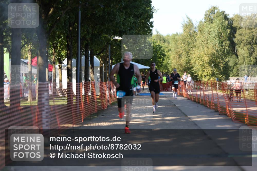 07.09.2025 - 19. Norderstedt Triathlon Michael Strokosch http://msf.ph/oto/8782032 07.09.2025 16:09:23 Laufen 1453 meine-sportfotos.de