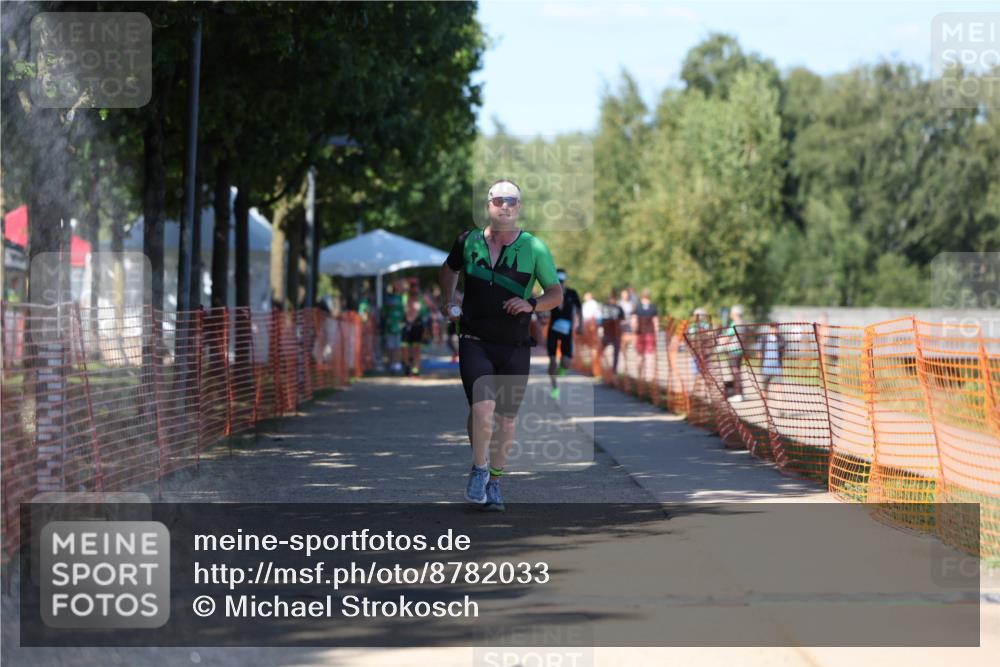 07.09.2025 - 19. Norderstedt Triathlon Michael Strokosch http://msf.ph/oto/8782033 07.09.2025 15:13:17 Laufen 1034, 1501 meine-sportfotos.de
