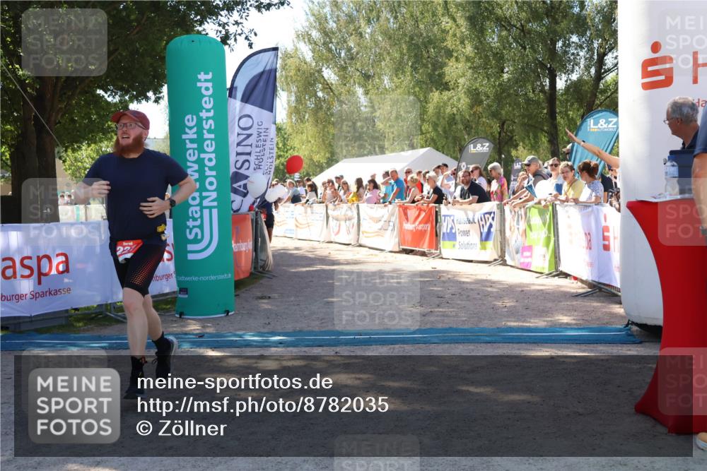 07.09.2025 - 19. Norderstedt Triathlon Zöllner http://msf.ph/oto/8782035 07.09.2025 12:58:46 Ziel 227, 251 meine-sportfotos.de