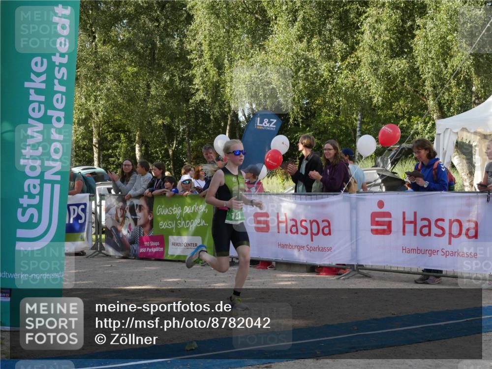07.09.2025 - 19. Norderstedt Triathlon Zöllner http://msf.ph/oto/8782042 07.09.2025 11:01:10 Ziel 127 meine-sportfotos.de