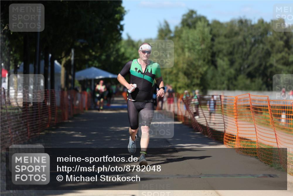 07.09.2025 - 19. Norderstedt Triathlon Michael Strokosch http://msf.ph/oto/8782048 07.09.2025 15:13:18 Laufen 1034, 1406, 1501 meine-sportfotos.de