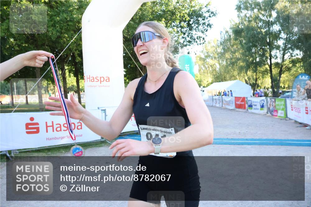 07.09.2025 - 19. Norderstedt Triathlon Zöllner http://msf.ph/oto/8782067 07.09.2025 17:47:41 Ziel 941 meine-sportfotos.de