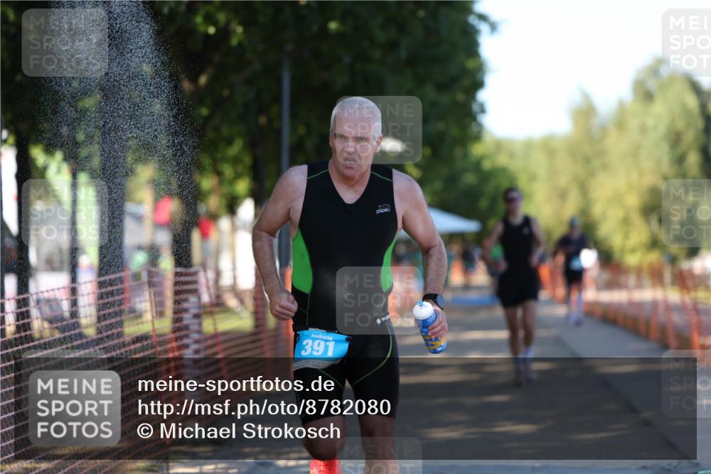 07.09.2025 - 19. Norderstedt Triathlon Michael Strokosch http://msf.ph/oto/8782080 07.09.2025 16:09:26 Laufen 1403, 1453 meine-sportfotos.de