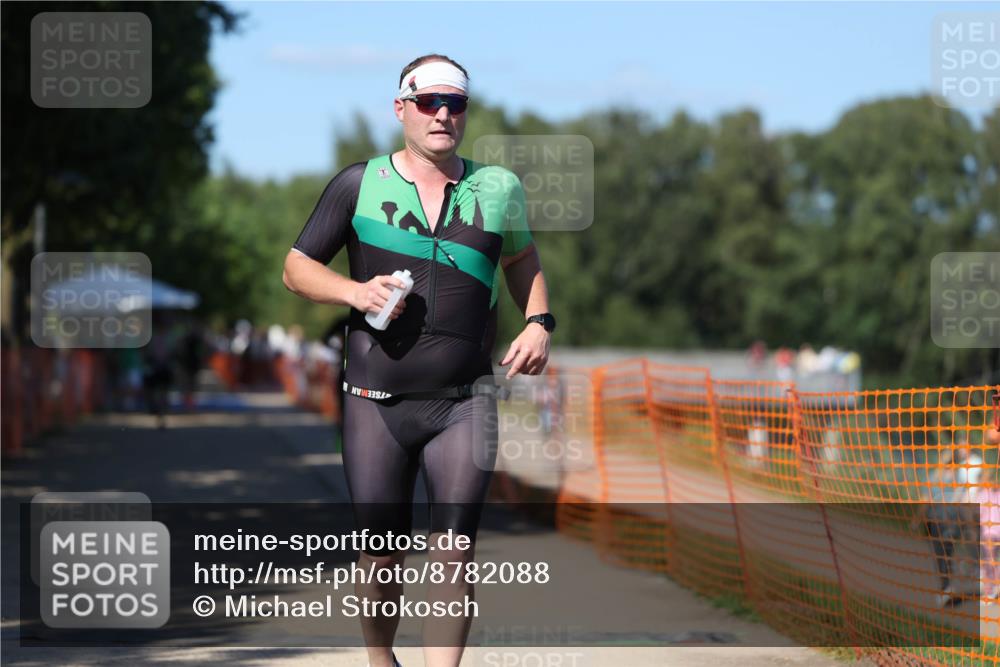 07.09.2025 - 19. Norderstedt Triathlon Michael Strokosch http://msf.ph/oto/8782088 07.09.2025 15:13:20 Laufen 1034, 1406 meine-sportfotos.de
