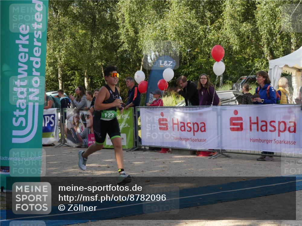 07.09.2025 - 19. Norderstedt Triathlon Zöllner http://msf.ph/oto/8782096 07.09.2025 11:01:17 Ziel 62, 123, 127 meine-sportfotos.de