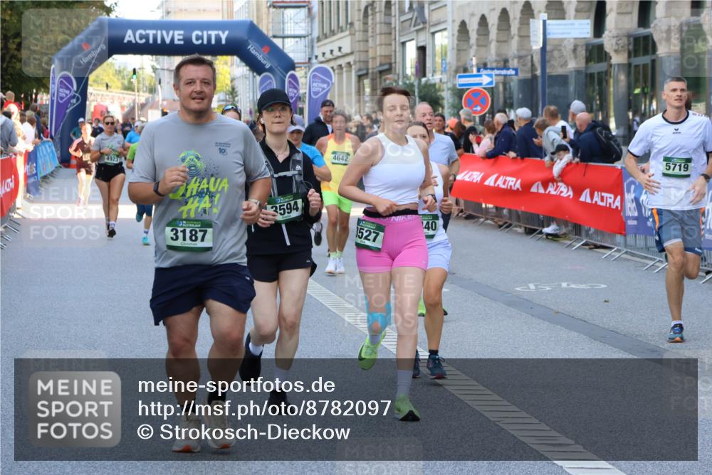 07.09.2025 - BARMER Alsterlauf Strokosch-Dieckow http://msf.ph/oto/8782097 07.09.2025 10:05:22 Ziel 2064, 2102, 2163, 2399, 2435, 2481, 3019, 3256, 3279, 3645, 4028, 4092, 4310, 4371, 4400, 4729, 4777, 4783, 4806, 4862, 5061, 5229, 5424, 5588, 5616, 5627, 6148, 6241, 6245, 6327, 8045, 8190, 8259, 8286, 8445, 8446, 8484, 8485 meine-sportfotos.de