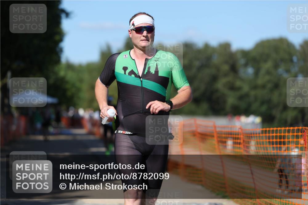 07.09.2025 - 19. Norderstedt Triathlon Michael Strokosch http://msf.ph/oto/8782099 07.09.2025 15:13:21 Laufen 1034, 1406 meine-sportfotos.de