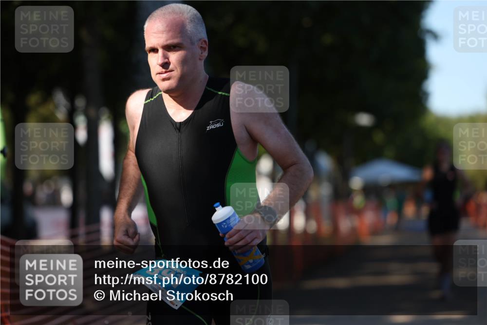 07.09.2025 - 19. Norderstedt Triathlon Michael Strokosch http://msf.ph/oto/8782100 07.09.2025 16:09:27 Laufen 1403, 1453 meine-sportfotos.de