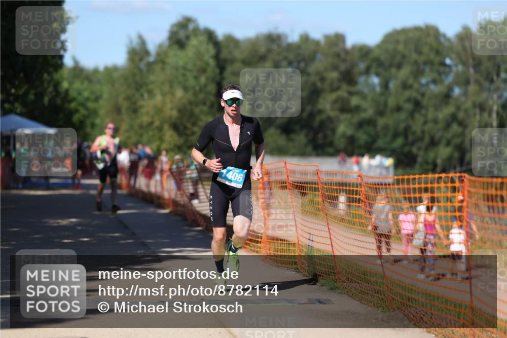 07.09.2025 - 19. Norderstedt Triathlon Michael Strokosch http://msf.ph/oto/8782114 07.09.2025 15:13:24 Laufen 1005, 1034, 1406 meine-sportfotos.de