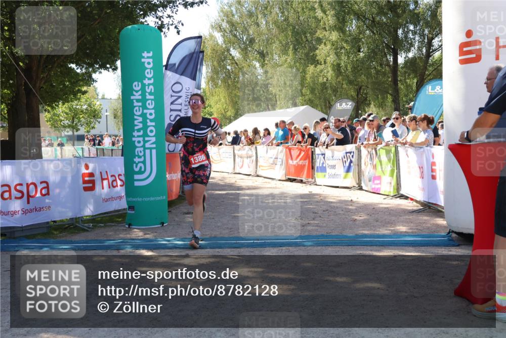 07.09.2025 - 19. Norderstedt Triathlon Zöllner http://msf.ph/oto/8782128 07.09.2025 12:59:16 Ziel 1386 meine-sportfotos.de