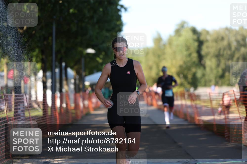 07.09.2025 - 19. Norderstedt Triathlon Michael Strokosch http://msf.ph/oto/8782164 07.09.2025 16:09:30 Laufen 1403, 1453 meine-sportfotos.de