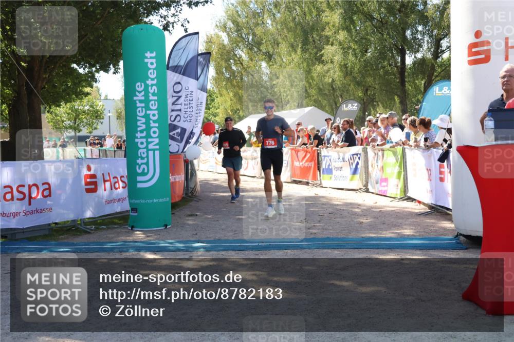 07.09.2025 - 19. Norderstedt Triathlon Zöllner http://msf.ph/oto/8782183 07.09.2025 13:00:02 Ziel 214, 776, 1255 meine-sportfotos.de