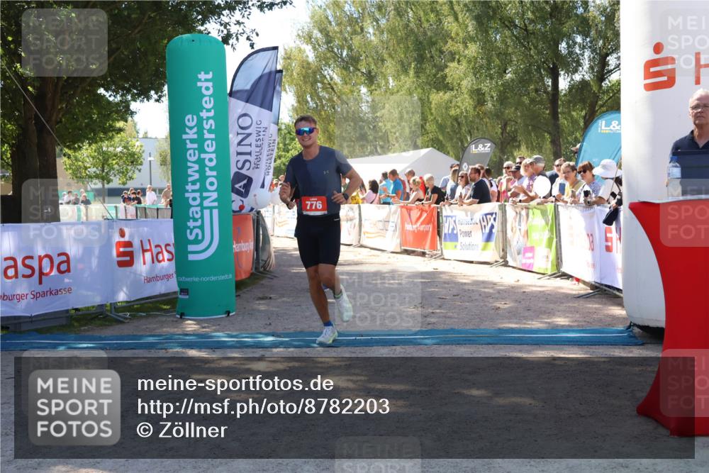 07.09.2025 - 19. Norderstedt Triathlon Zöllner http://msf.ph/oto/8782203 07.09.2025 13:00:03 Ziel 214, 776, 1255 meine-sportfotos.de