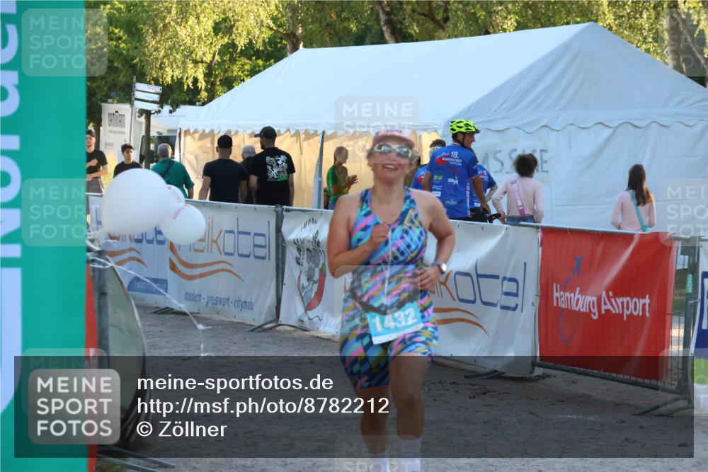 07.09.2025 - 19. Norderstedt Triathlon Zöllner http://msf.ph/oto/8782212 07.09.2025 17:49:35 Ziel 1432 meine-sportfotos.de