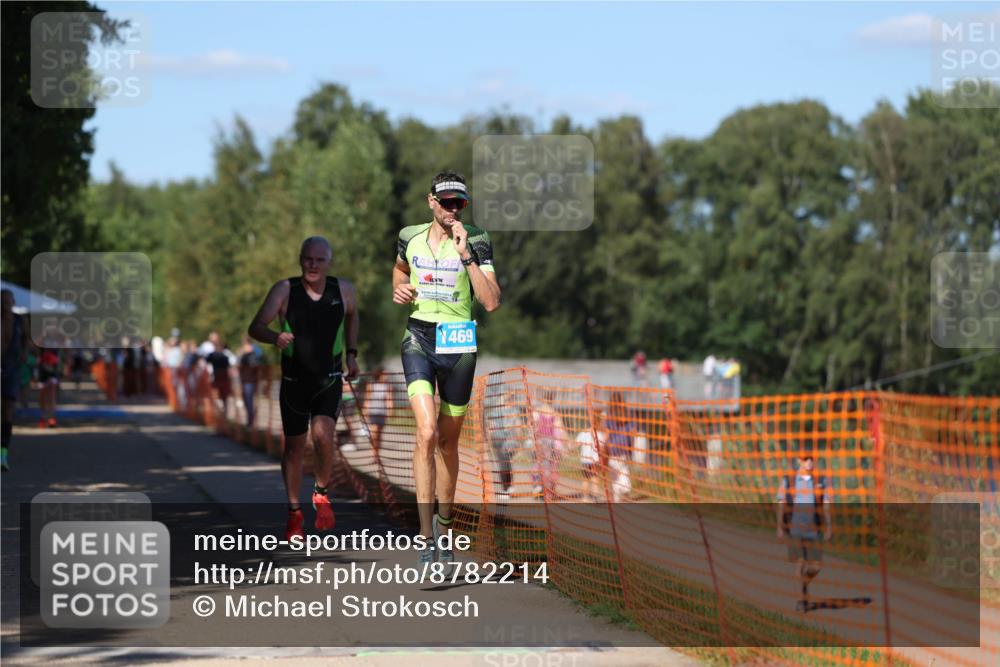 07.09.2025 - 19. Norderstedt Triathlon Michael Strokosch http://msf.ph/oto/8782214 07.09.2025 15:13:37 Laufen 391, 1457, 1469 meine-sportfotos.de