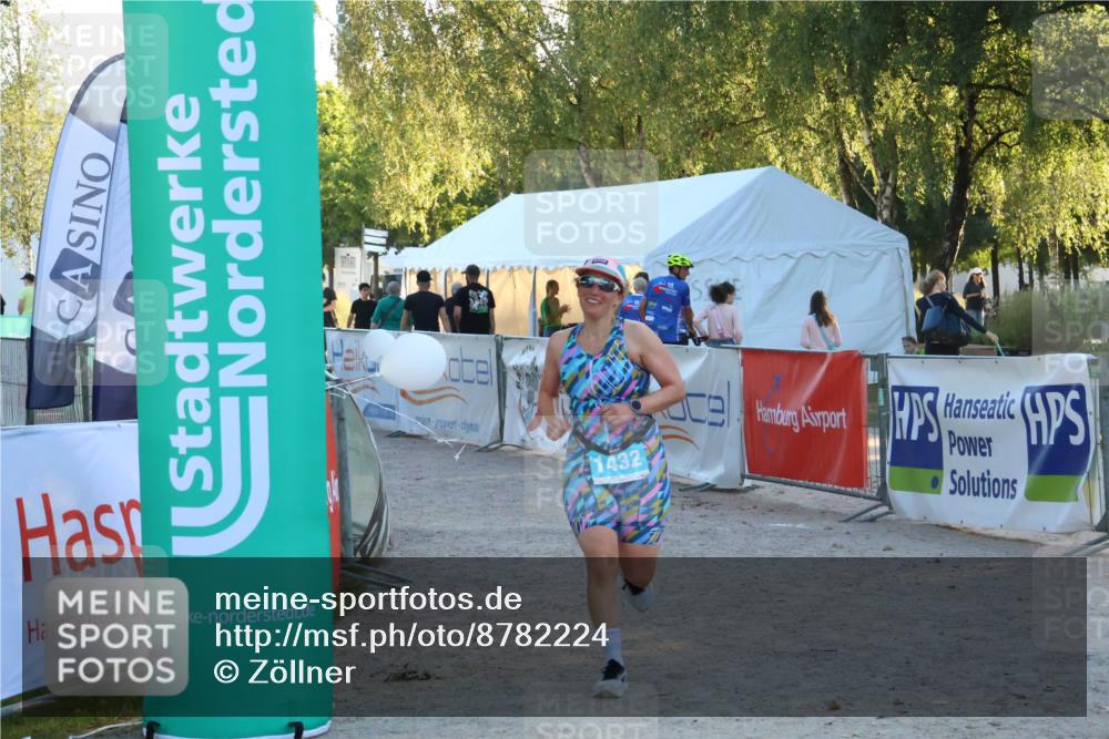 07.09.2025 - 19. Norderstedt Triathlon Zöllner http://msf.ph/oto/8782224 07.09.2025 17:49:36 Ziel 1432 meine-sportfotos.de