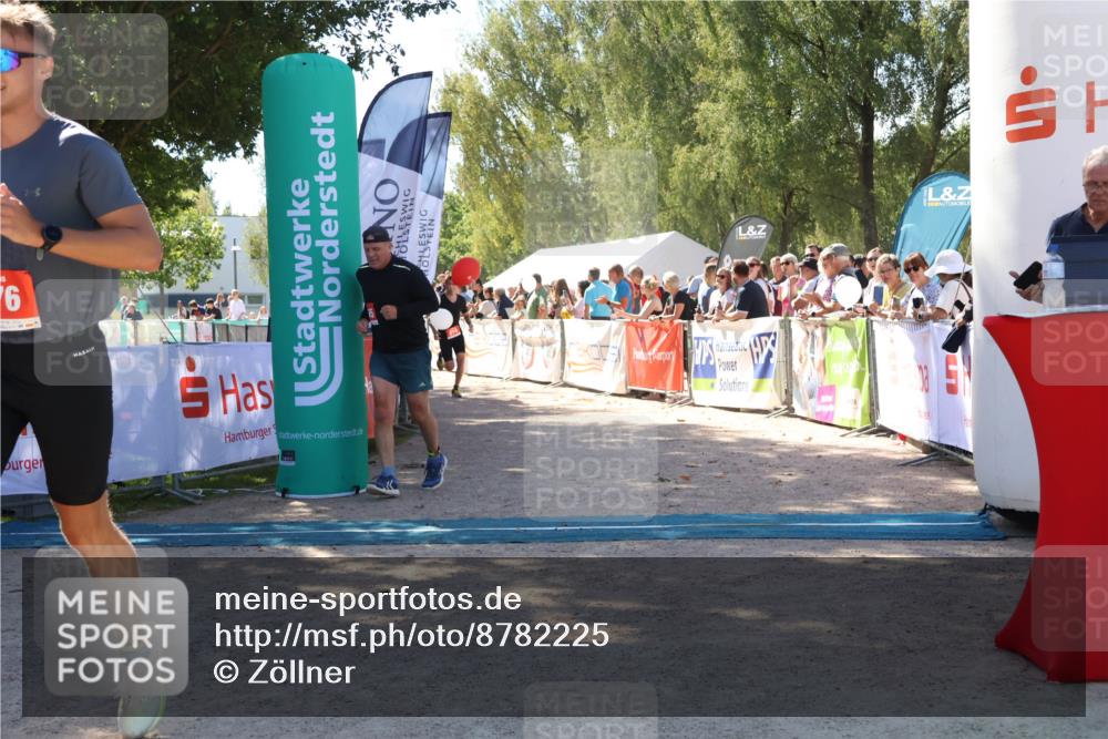 07.09.2025 - 19. Norderstedt Triathlon Zöllner http://msf.ph/oto/8782225 07.09.2025 13:00:04 Ziel 214, 776, 1255, 1343 meine-sportfotos.de