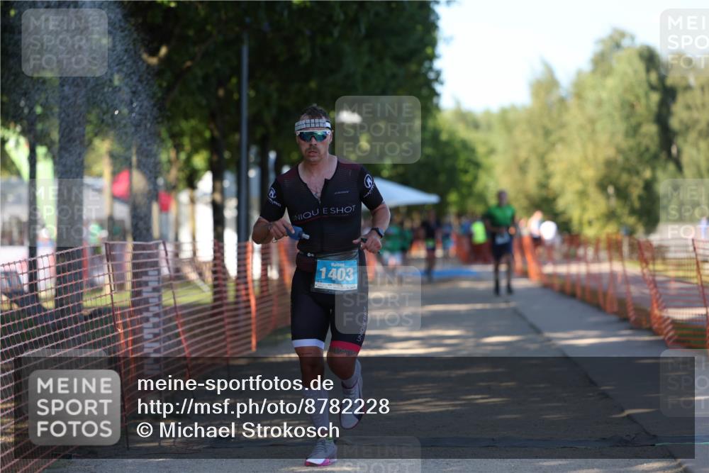 07.09.2025 - 19. Norderstedt Triathlon Michael Strokosch http://msf.ph/oto/8782228 07.09.2025 16:09:33 Laufen 1403, 1453 meine-sportfotos.de