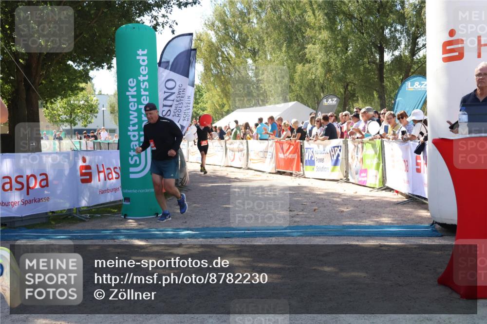 07.09.2025 - 19. Norderstedt Triathlon Zöllner http://msf.ph/oto/8782230 07.09.2025 13:00:04 Ziel 214, 776, 1255, 1343 meine-sportfotos.de