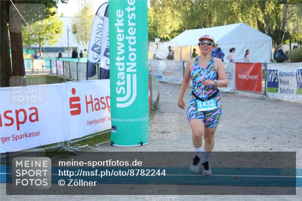 07.09.2025 - 19. Norderstedt Triathlon Zöllner http://msf.ph/oto/8782244 07.09.2025 17:49:37 Ziel 1432 meine-sportfotos.de