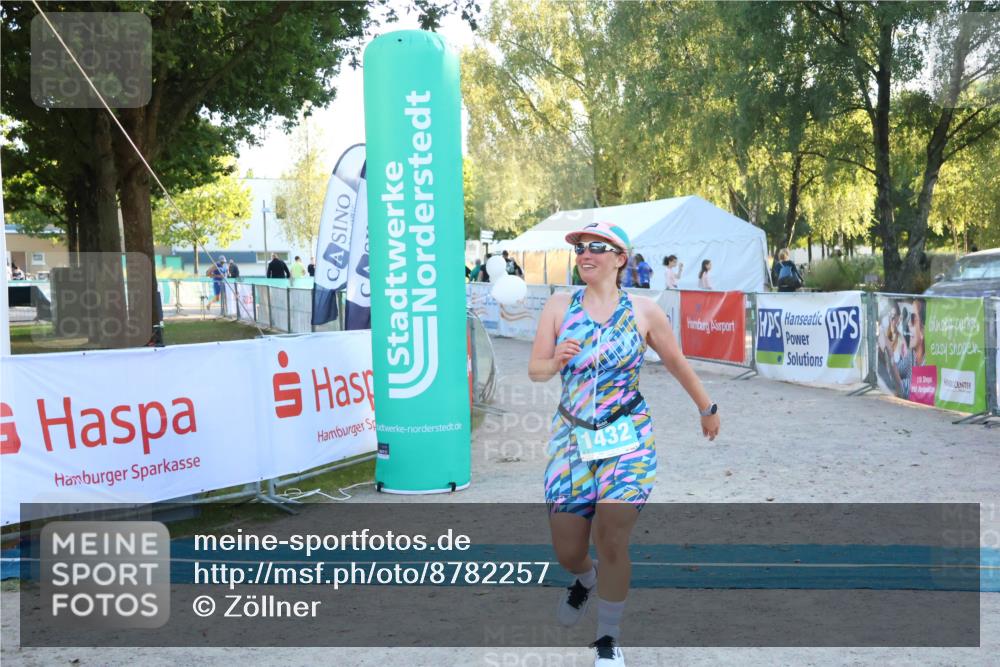 07.09.2025 - 19. Norderstedt Triathlon Zöllner http://msf.ph/oto/8782257 07.09.2025 17:49:38 Ziel 1432 meine-sportfotos.de