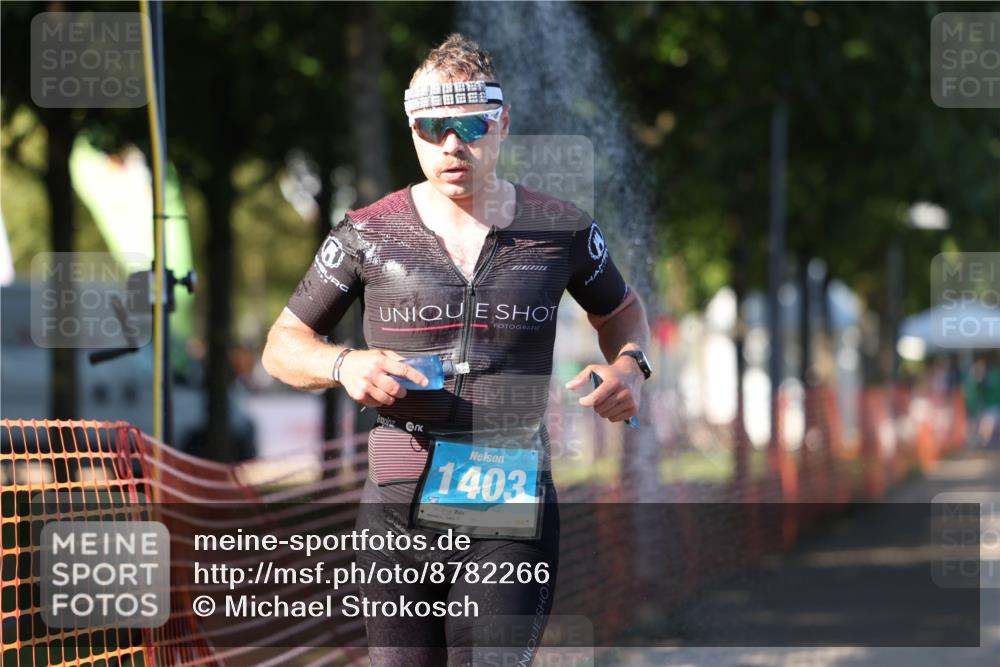 07.09.2025 - 19. Norderstedt Triathlon Michael Strokosch http://msf.ph/oto/8782266 07.09.2025 16:09:35 Laufen 939, 1403 meine-sportfotos.de