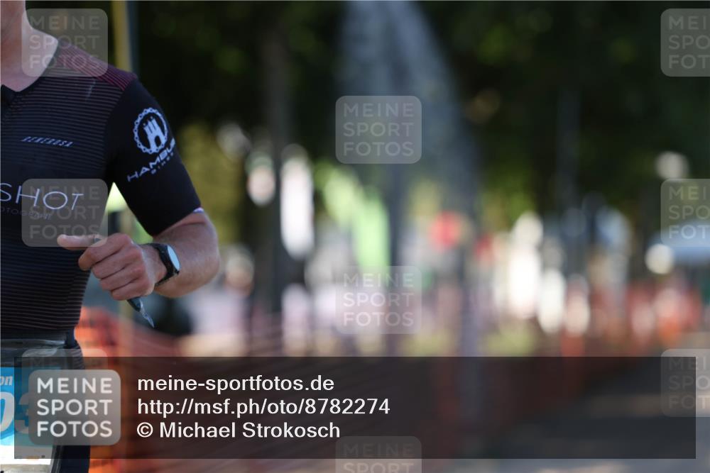 07.09.2025 - 19. Norderstedt Triathlon Michael Strokosch http://msf.ph/oto/8782274 07.09.2025 16:09:35 Laufen 939, 1403 meine-sportfotos.de
