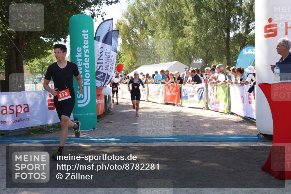 07.09.2025 - 19. Norderstedt Triathlon Zöllner http://msf.ph/oto/8782281 07.09.2025 13:00:08 Ziel 214, 776, 1255, 1327, 1343 meine-sportfotos.de