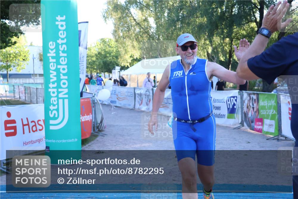 07.09.2025 - 19. Norderstedt Triathlon Zöllner http://msf.ph/oto/8782295 07.09.2025 17:49:50 Ziel 1449 meine-sportfotos.de