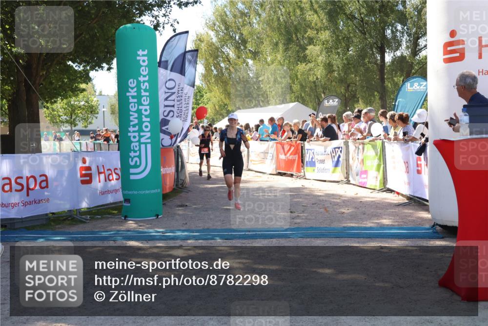 07.09.2025 - 19. Norderstedt Triathlon Zöllner http://msf.ph/oto/8782298 07.09.2025 13:00:09 Ziel 214, 1255, 1327, 1343 meine-sportfotos.de
