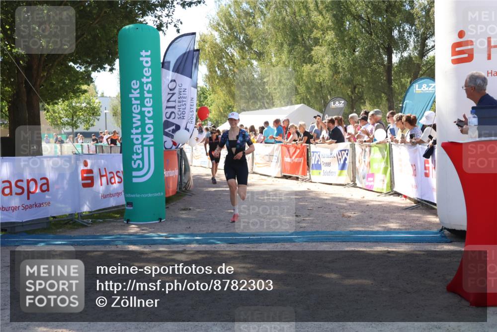 07.09.2025 - 19. Norderstedt Triathlon Zöllner http://msf.ph/oto/8782303 07.09.2025 13:00:09 Ziel 214, 1255, 1327, 1343 meine-sportfotos.de