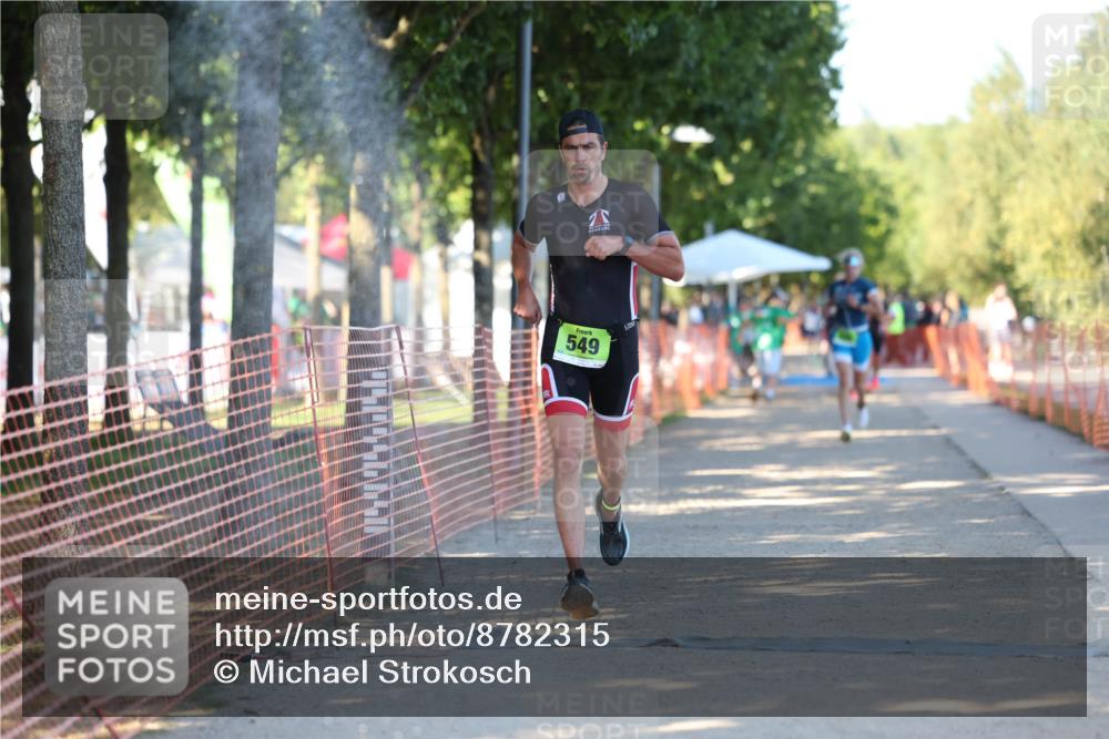 07.09.2025 - 19. Norderstedt Triathlon Michael Strokosch http://msf.ph/oto/8782315 07.09.2025 16:09:47 Laufen 442, 549 meine-sportfotos.de