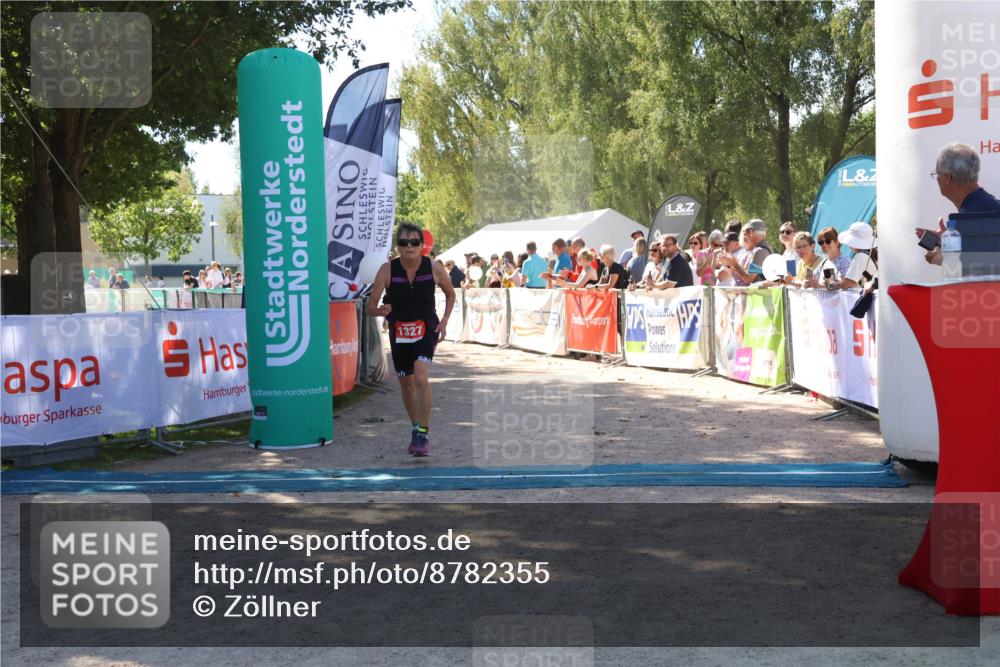 07.09.2025 - 19. Norderstedt Triathlon Zöllner http://msf.ph/oto/8782355 07.09.2025 13:00:13 Ziel 214, 696, 1213, 1327, 1343 meine-sportfotos.de