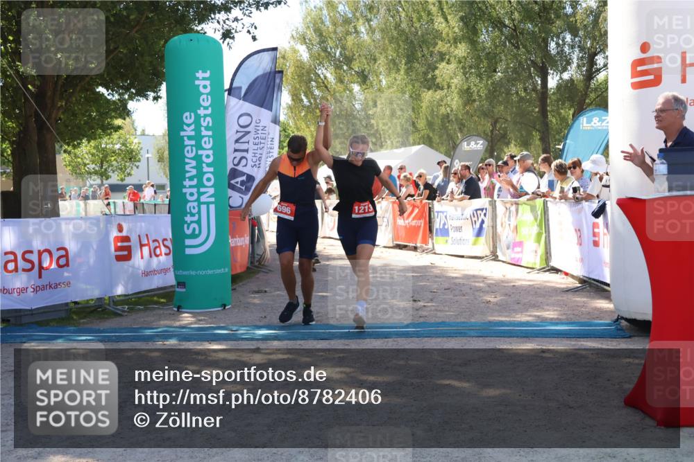 07.09.2025 - 19. Norderstedt Triathlon Zöllner http://msf.ph/oto/8782406 07.09.2025 13:00:17 Ziel 696, 1213, 1327 meine-sportfotos.de
