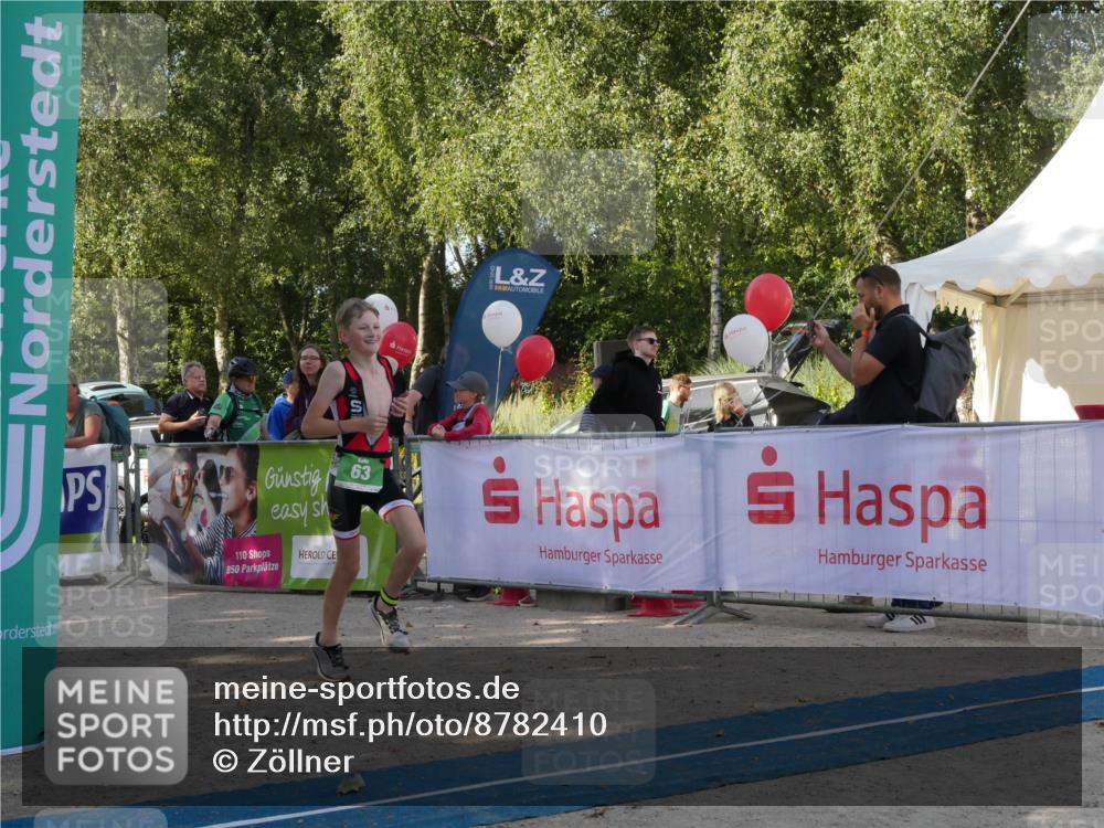 07.09.2025 - 19. Norderstedt Triathlon Zöllner http://msf.ph/oto/8782410 07.09.2025 11:04:00 Ziel 63, 113 meine-sportfotos.de