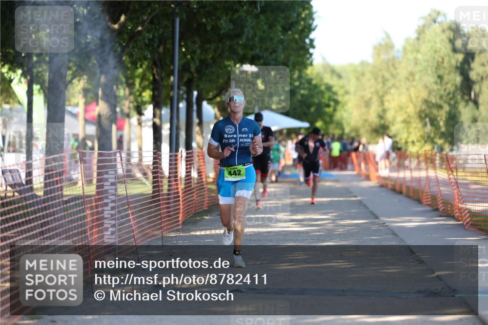 07.09.2025 - 19. Norderstedt Triathlon Michael Strokosch http://msf.ph/oto/8782411 07.09.2025 16:09:52 Laufen 442, 525, 546, 549 meine-sportfotos.de